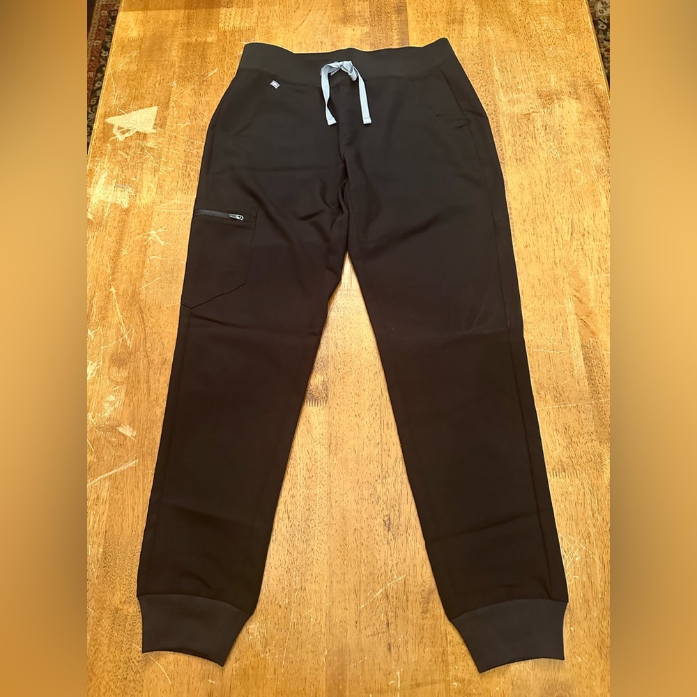 Figs Scrubs Women’s Joggers - Black